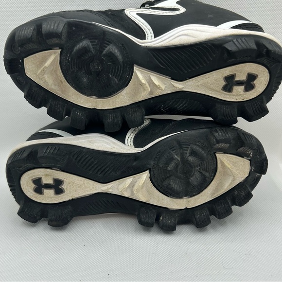 Under Armour Kids Black and White Sneakers sz 11 - Picture 11 of 11